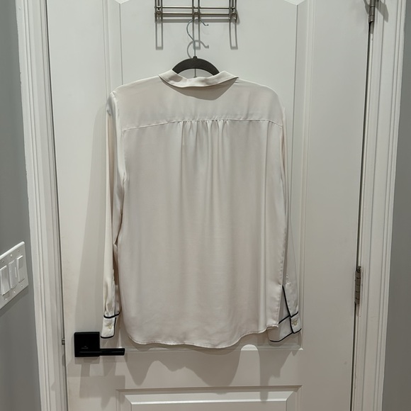 Size L Loft Blouse - Picture 5 of 6